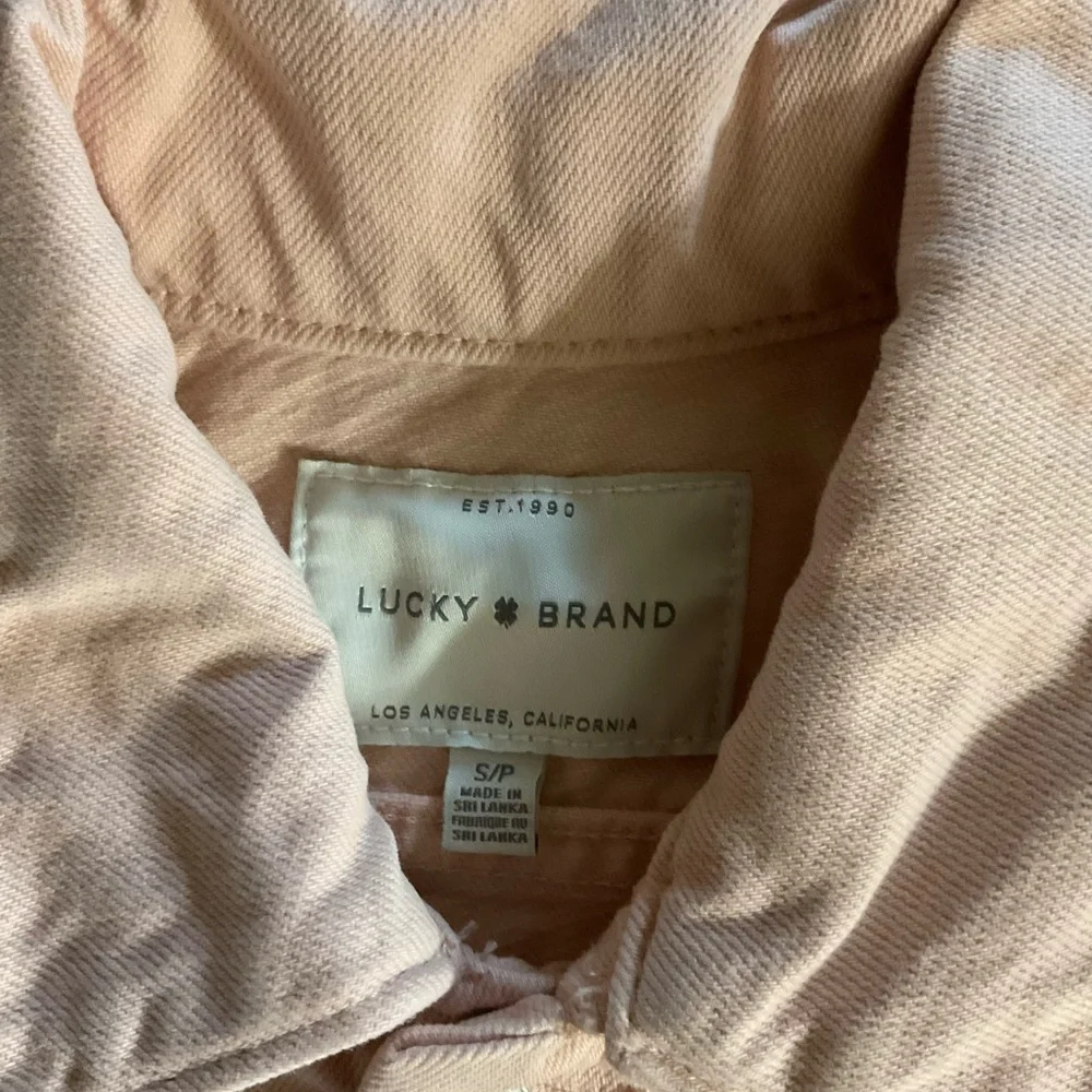 Absolutely adorable Lucky Brand Pink Denim Jacket See Description! - Picture 3 of 4